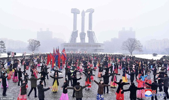 Tại sao Triều Tiên tổ chức lễ tưởng niệm lớn cho bà Kim Jong-suk? - Ảnh 4.