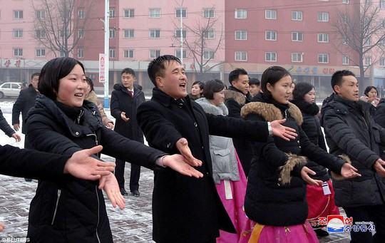Tại sao Triều Tiên tổ chức lễ tưởng niệm lớn cho bà Kim Jong-suk? - Ảnh 5.