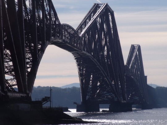 Tròn mắt trước 20 cây cầu có cấu trúc ấn tượng nhất thế giới - Ảnh 16.