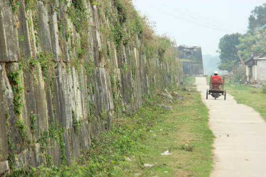 Hoang phế kinh thành yểu mệnh nhà Hồ - Ảnh 19.