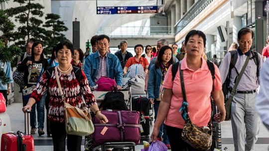 Một sân bay có lượt khách nhiều hơn dân số Việt Nam! - Ảnh 3.
