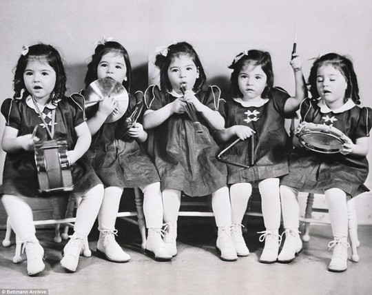 Cuộc đời đầy biến cố của 5 bé gái trong ca sinh 5 đầu tiên trên thế giới - Ảnh 3.