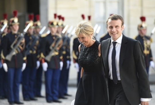 Người tình tuyệt vời và Quân sư vĩ đại nhất của tân Tổng thống Pháp Macron - Ảnh 4.