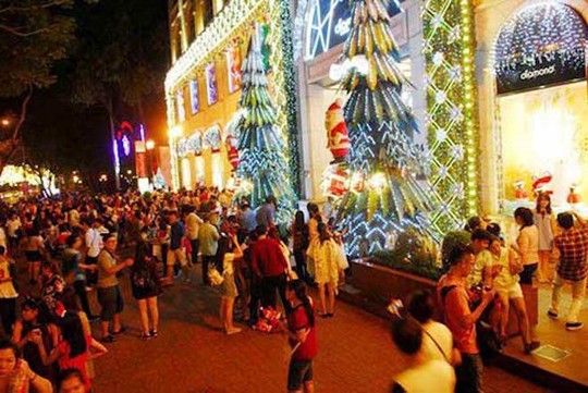 8 điểm đi chơi Noel lãng mạn nhất Sài Gòn - Ảnh 4.