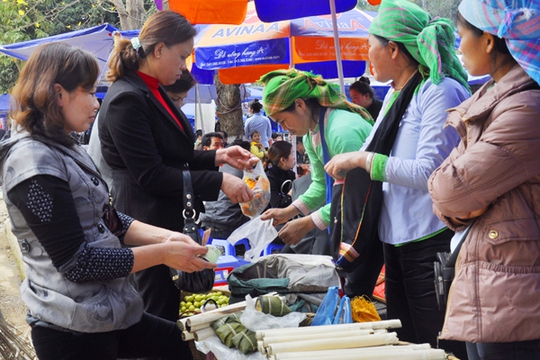 Những món ăn thử rồi ghiền tại chợ phiên Lào Cai - Ảnh 6.