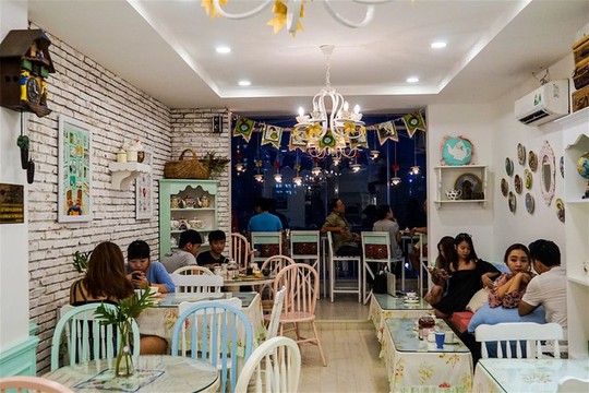 7 quán cà phê khách Tây mách nhau phải ghé ở Sài Gòn - Ảnh 9.