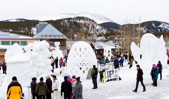 Những lễ hội điêu khắc băng tuyết hấp dẫn nhất thế giới - Ảnh 6.