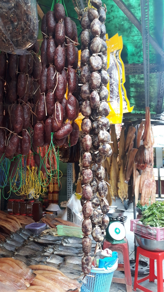 Đặc sản Thái Lan, Campuchia đổ bộ chợ truyền thống - Ảnh 8.