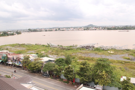 Nên dừng dự án lấn sông Đồng Nai
