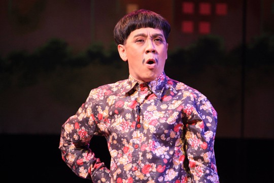 NSƯT Thành Lộc mê bóng đèn Noel - Ảnh 1.