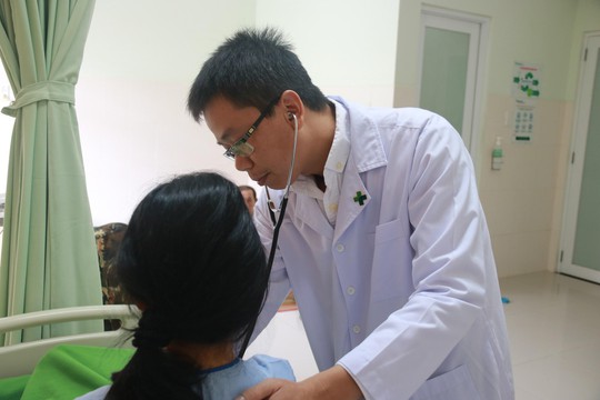 Nhờ b