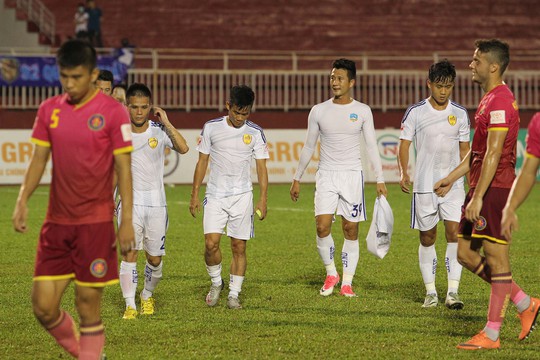 Mất điểm đáng tiếc trước Sài Gòn, thầy trò HLV Hoàng Văn Phúc mất cơ hội lần đầu tiên lên ngôi đầu bảng tại V-league 2017