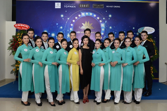 Tiếp viên Vietnam Airlines catwalk cực chuẩn trong cuộc thi tài sắc - Ảnh 6.