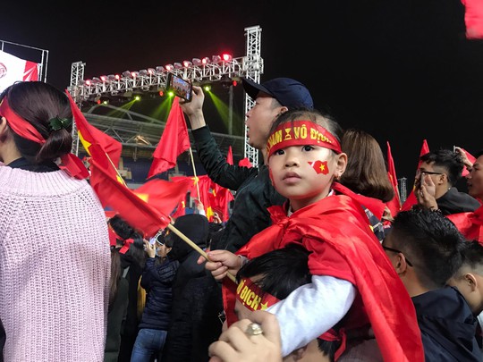 Dù U23 Việt Nam thua, vẫn ăn mừng như nhà vô địch - Ảnh 7.