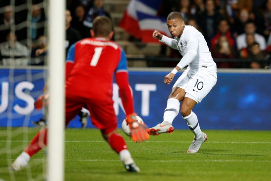 Nhà vô địch World Cup Pháp suýt bị Iceland hạ đo ván sân nhà - Ảnh 5.