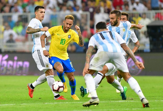 Brazil thắng nghẹt thở Argentina, đoạt cúp Super Clasico  - Ảnh 3.