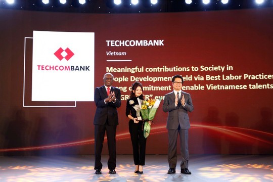 Techcombank được vinh danh tại “The Asia Human Resource Development Awards 2018” - Ảnh 1.
