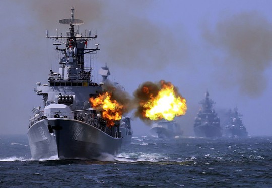 Tàu chiến Trung Quốc hành xử nguy hiểm với tàu Mỹ trên biển Đông - Ảnh 1.