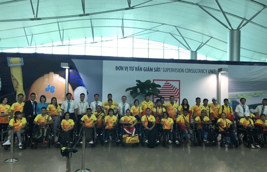 Vietnam Airlines dành thủ tục đặc biệt cho đoàn thể thao dự Asian Para Games 3 - Ảnh 1.