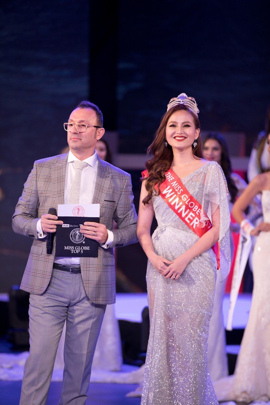 Khánh Ngân lên tiếng về sự cố không được trao vương miện trong Đêm chung kết Miss Globe 2018 - Ảnh 2.