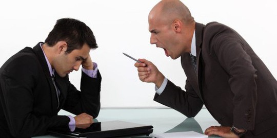 Những tử huyệt giao tiếp mất lòng đồng nghiệp - Ảnh 1.