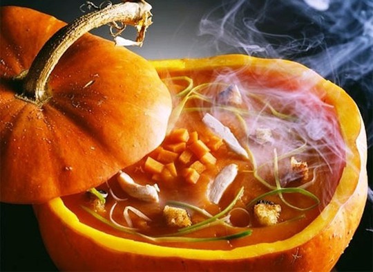 Món ăn không thể thiếu trong ngày Halloween - Ảnh 1.