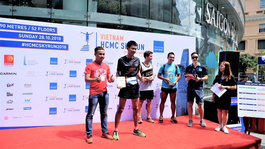 HCMC Skyrun - Cuộc thi chạy thang bộ độc đáo - Ảnh 3.