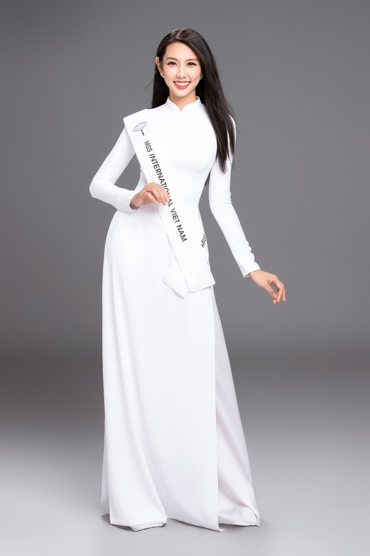 Á hậu nhập viện, Người đẹp nhân ái nhận suất dự thi Hoa hậu Quốc tế 2018 - Ảnh 1.