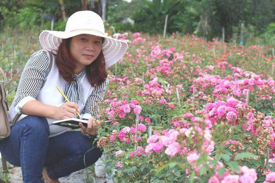 Trà hoa hồng nguyên bông 10 triệu đồng/kg, làm ra không đủ bán - Ảnh 7.