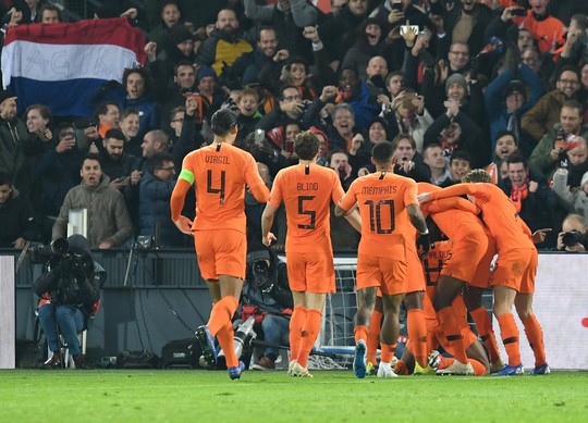 Hà Lan quật ngã nhà vô địch World Cup, xe tăng Đức rớt hạng Nations League - Ảnh 4.