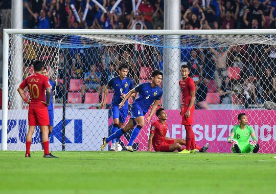 Vùi dập Indonesia, Thái Lan vững ngôi đầu bảng B - Ảnh 2.