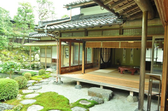 Những ngôi nhà đẹp tựa tranh vẽ ở nông thôn Nhật Bản - Ảnh 18.