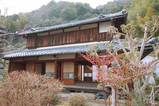 Những ngôi nhà đẹp tựa tranh vẽ ở nông thôn Nhật Bản - Ảnh 19.