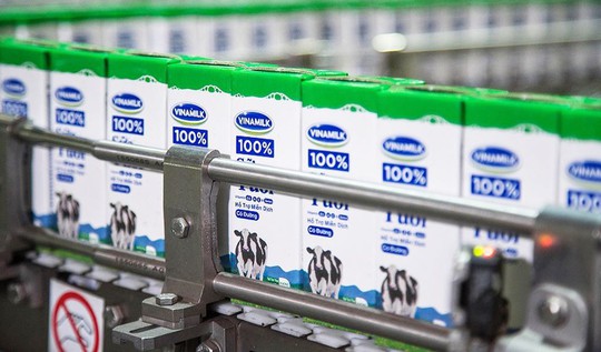 Gói thầu mua sữa học đường hơn 4.000 tỷ đồng của Hà Nội: Vinamilk trúng thầu, dự kiến triển khai trong tháng 12-2018 - Ảnh 1.