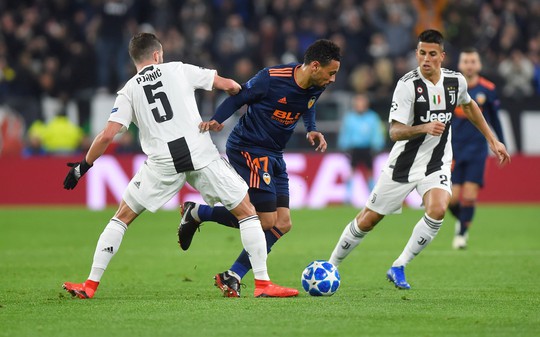 Cứu tinh Fellaini đưa Man United vượt vòng bảng, Ronaldo hoá người hùng Juve - Ảnh 5.
