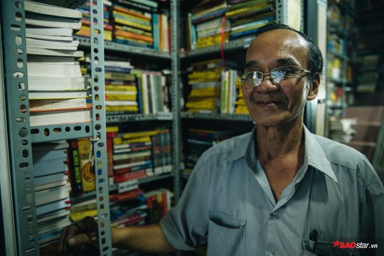 Tiệm sách miễn phí hơn 10 năm giữa lòng Sài Gòn - Ảnh 1.