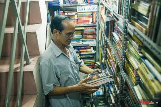 Tiệm sách miễn phí hơn 10 năm giữa lòng Sài Gòn - Ảnh 3.