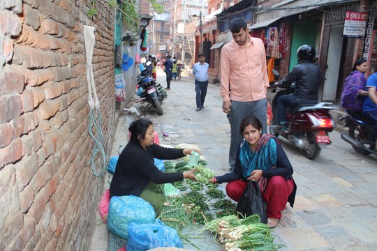 Vòng quanh khu ổ chuột ở Nepal - Ảnh 4.