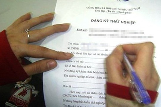 Tính trợ cấp mất việc làm trái quy định - Ảnh 1.