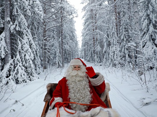 Tới Phần Lan, thăm ngôi làng quê hương chính thức của ông già Noel - Ảnh 2.