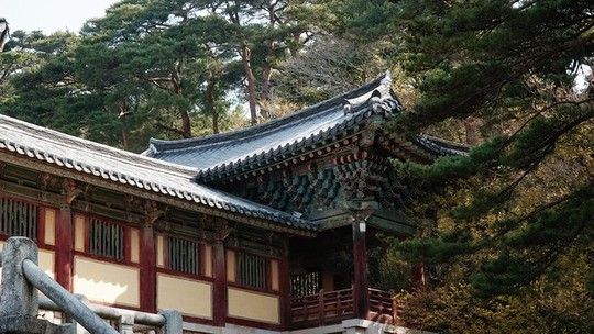 Ngắm ngôi chùa bằng đá hơn 1.000 năm ở Hàn Quốc - Ảnh 2.