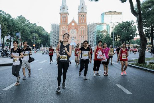 Adidas Runners Saigon cùng “vượt qua giới hạn bản thân” - Ảnh 2.