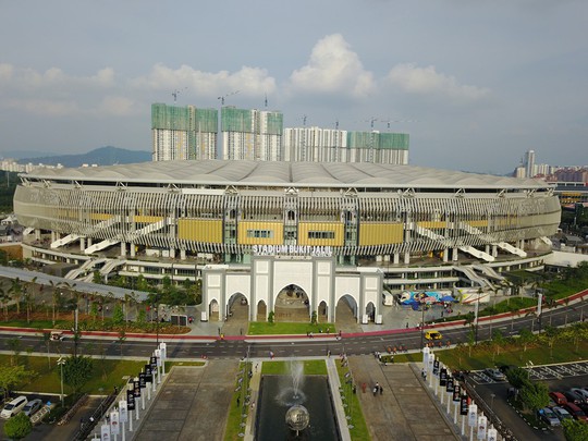 Vẻ đẹp sân vận động Bukit Jalil - nơi diễn ra trận chung kết AFF Cup - Ảnh 1.