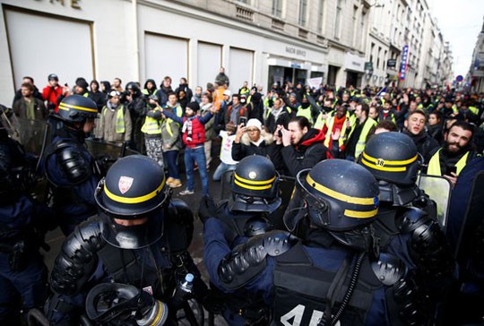 Pháp: Bạo loạn tiếp diễn, số người bị bắt tăng vọt - Ảnh 4.