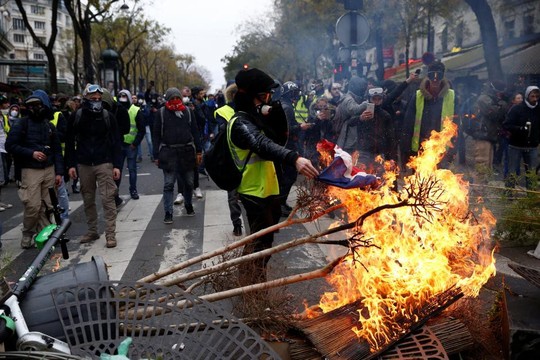 Pháp: Bạo loạn tiếp diễn, số người bị bắt tăng vọt - Ảnh 6.