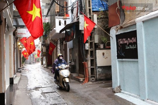 Không ồn ào vội vã, Sài Gòn - Hà Nội được trả lại vẻ yên bình trong ngày mùng 1 Tết - Ảnh 15.