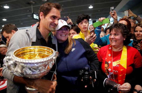 Federer trở thành tay vợt lớn tuổi nhất với danh hiệu số 1 thế giới - Ảnh 3.