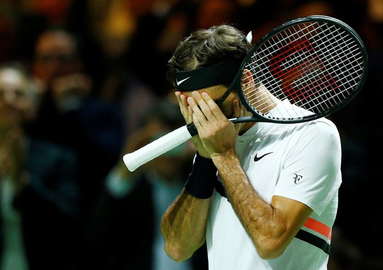 Federer trở thành tay vợt lớn tuổi nhất với danh hiệu số 1 thế giới - Ảnh 2.