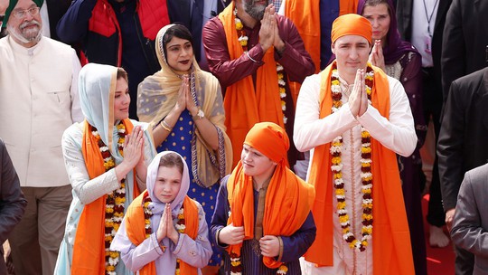 Thủ tướng Canada bị châm chọc Ấn còn hơn người Ấn - Ảnh 1.