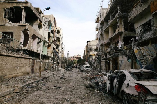 Phớt lờ nghị quyết ngừng bắn, Syria trút “mưa bom” xuống Đông Ghouta - Ảnh 1.